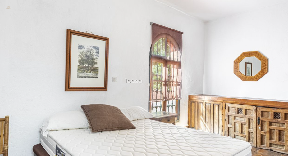 Thumbnail von 5 Bedroom Villa For Sale In Benahavís