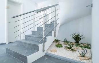 Thumbnail von Moderne Villa mit Swimmingpool und Meerblick