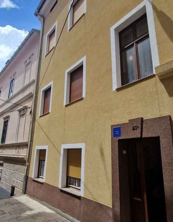 Gepflegtes Stadthaus auf 4 Etagen in Crikvenica