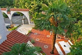 Thumbnail von Exklusives Mehrfamilienhaus mit Meerblick in Porec
