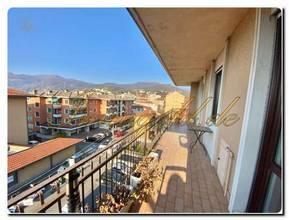 Thumbnail von Immogold aparte drei Zimmer Wohnung, Garten mitten im Zentrum Luino