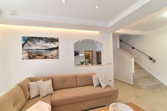 Thumbnail von Villa méditerranéenne avec piscine dans un endroit calme, région de Krk