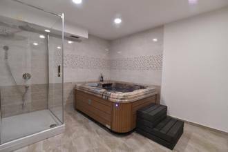 Thumbnail von Villa méditerranéenne avec piscine dans un endroit calme, région de Krk