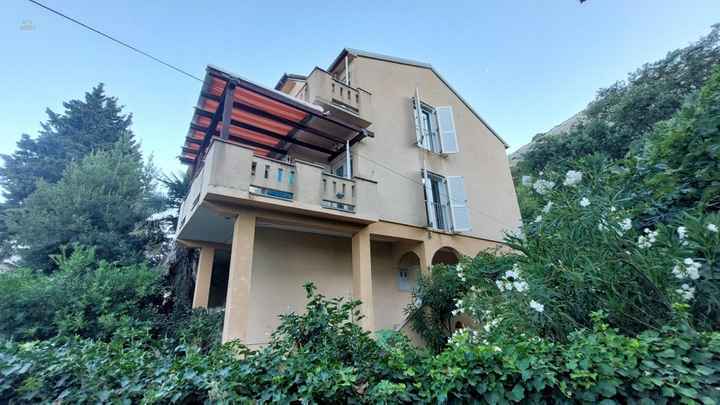 Haus mit Meerblick