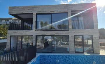 Thumbnail von Moderne Villa mit Swimmingpool in der 1. Reihe zum Meer / Yachthafen