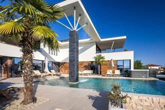 Thumbnail von Современная вилла с бассейном и видом на море