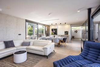 Thumbnail von Современная вилла с бассейном и видом на море