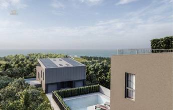 Thumbnail von Moderne Doppelhaushälften mit Pool und Meerblick