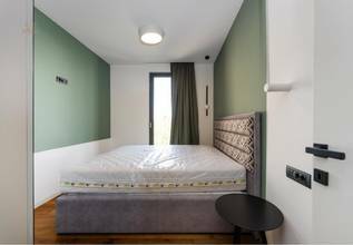 Thumbnail von Penthouse luxueux avec piscine sur la terrasse du toit près de la mer