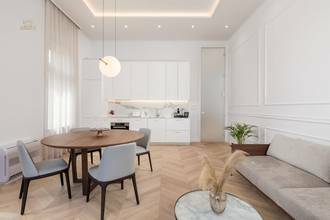 Thumbnail von 海の近くの高級アパートメント