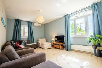 Thumbnail von Mediterranes Haus mit Pool nahe dem Meer