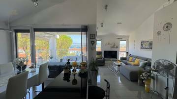 Thumbnail von Appartement mit Meerblick + Studio mit Garten