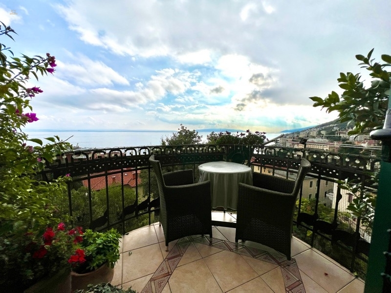 Wohnung mit wunderschönem Meerblick