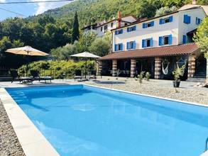 Thumbnail von Mediterrane Villa in ruhiger Lage mit Blick auf das Meer