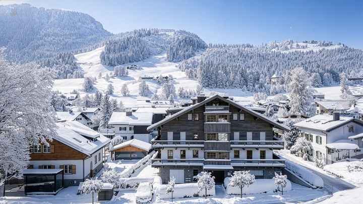 Luxuswohnung mit Pool in zentraler Toplage