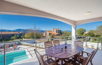 Thumbnail von Familienhaus mit Pool und Blick auf das Meer