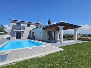 Mediterrane Villa mit Pool und Meerblick, Region Porec