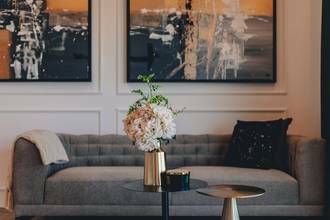 Thumbnail von Modernes Appartement + Studio mit Garten und Pool