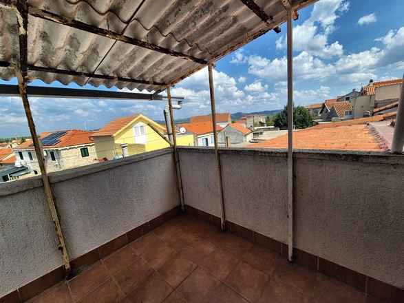 Stadthaus mit Terrasse - zur Renovierung