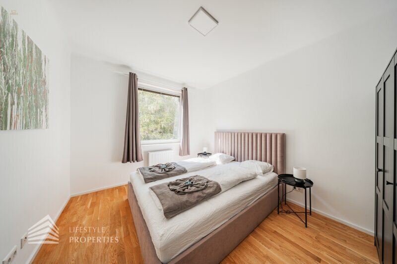 Thumbnail von Wunderschöne 3-Zimmerwohnung mit Loggia, Nähe Parkanlage Gaußplatz