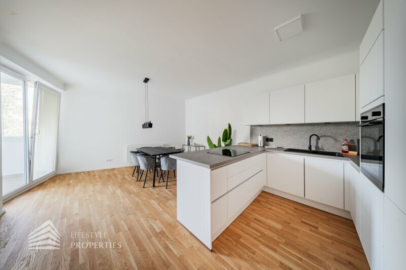 Thumbnail von Wunderschöne 3-Zimmerwohnung mit Loggia, Nähe Parkanlage Gaußplatz