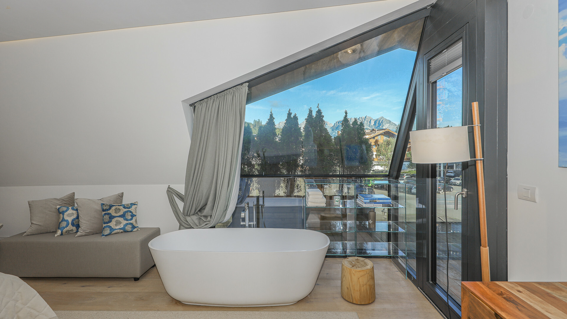 Thumbnail von Luxuriöses Stadt-Penthouse mit Panoramablick