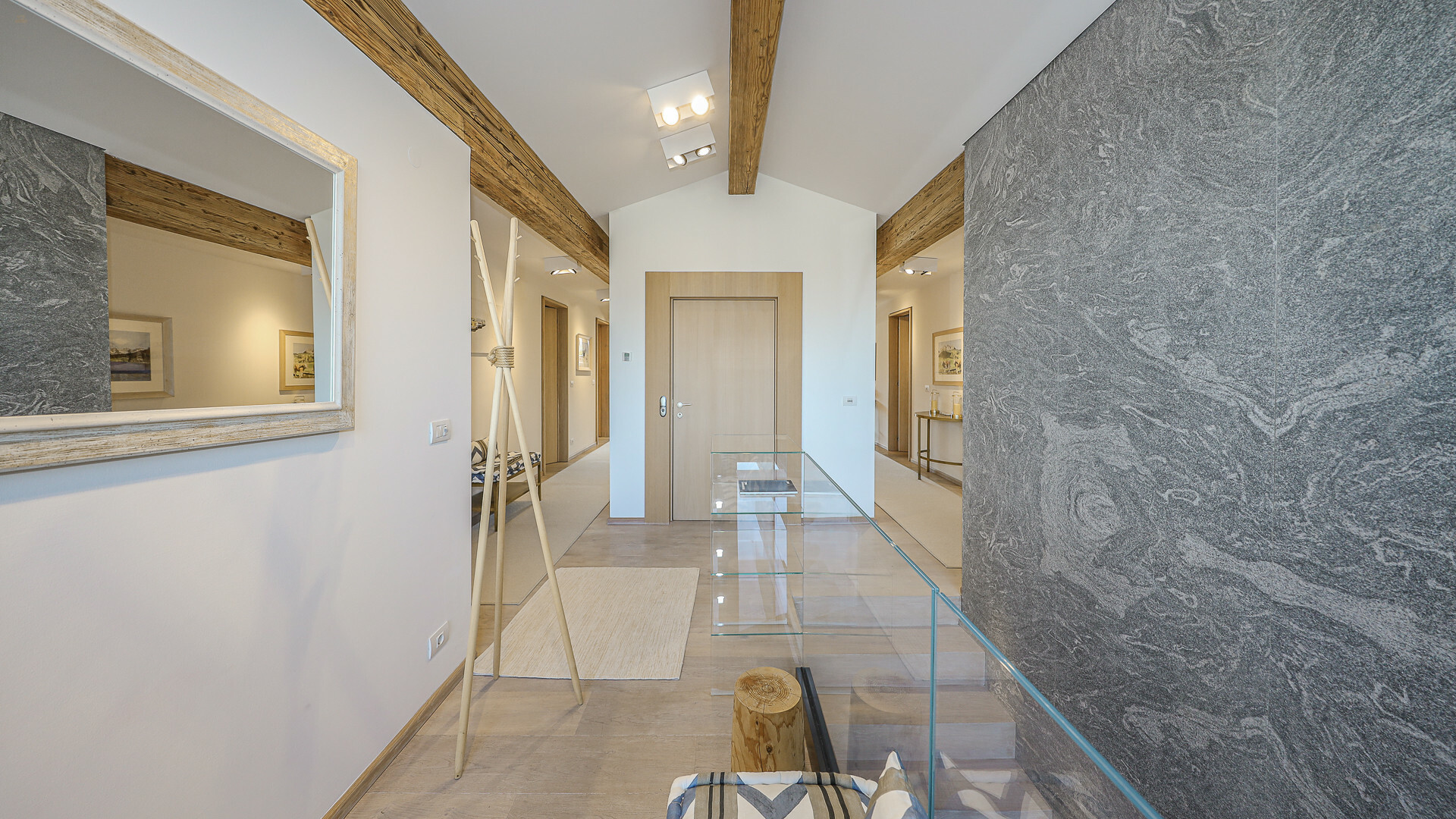 Thumbnail von Luxuriöses Stadt-Penthouse mit Panoramablick