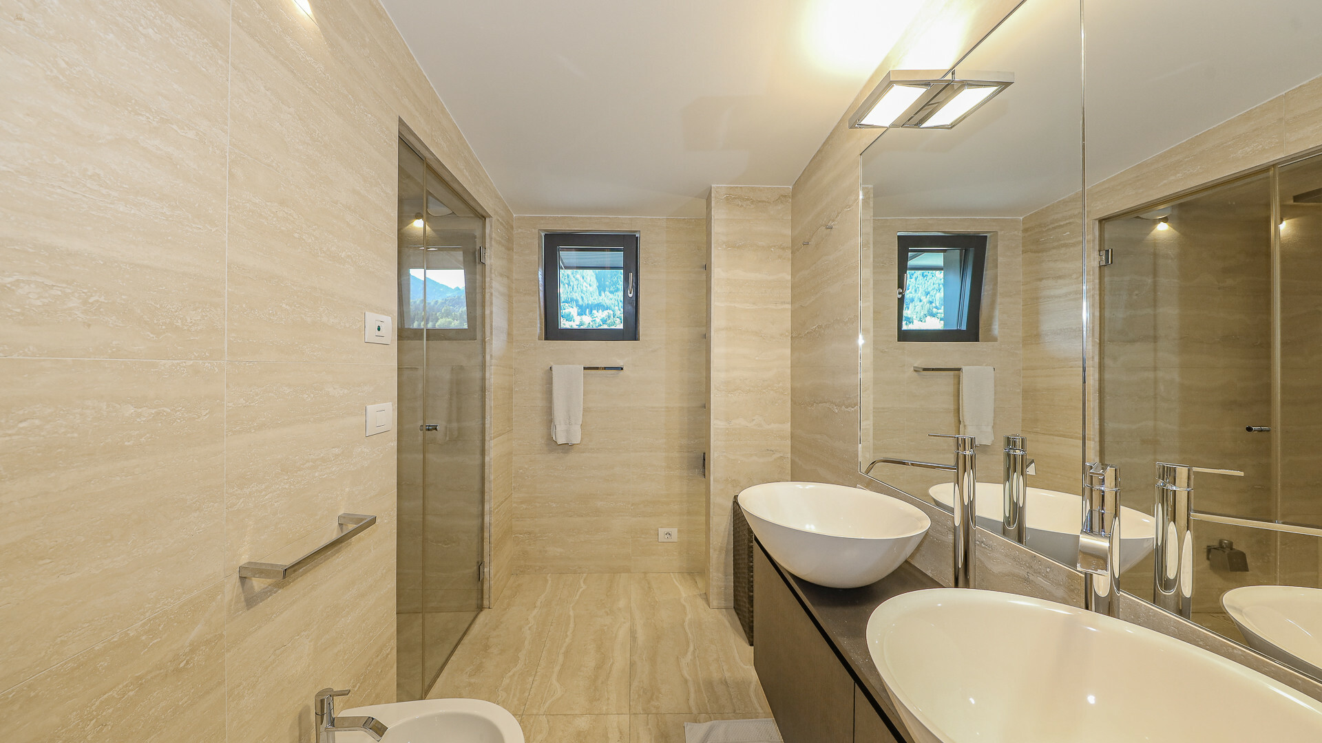 Thumbnail von Luxuriöses Stadt-Penthouse mit Panoramablick