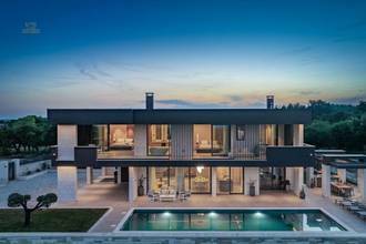 Thumbnail von Moderne Luxusvilla in ruhiger Lage mit Pool und Meerblick