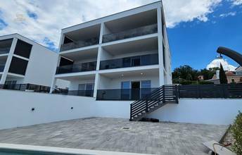 Thumbnail von Moderne Wohnung mit schönem Blick auf das Meer