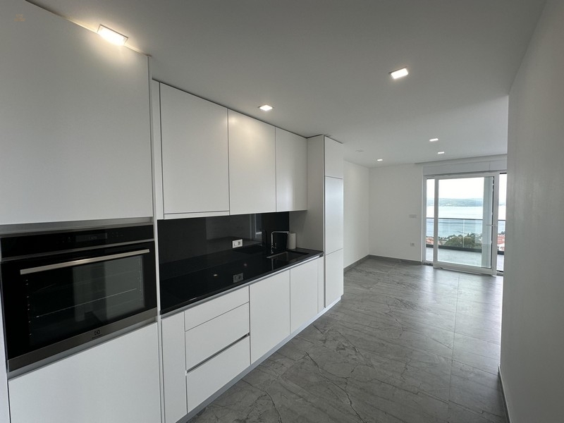 Thumbnail von Moderne Wohnung mit schönem Blick auf das Meer