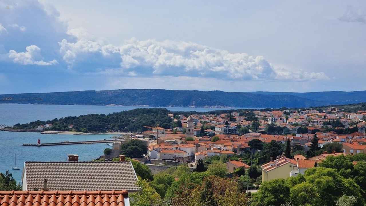 Ferienwohnung mit Stadt- und Meerblick