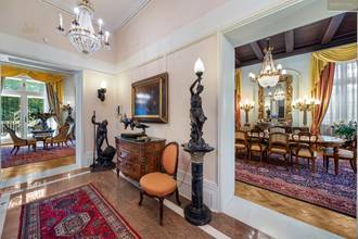 Thumbnail von Herrschaftliche Villa mit Indoorpool und Lift in Toplage