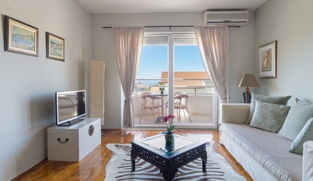 Thumbnail von Geräumiges Appartement mit hochwertiger Möblierung