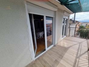 Thumbnail von Möblierte Dachgeschosswohnung mit Blick auf das Meer