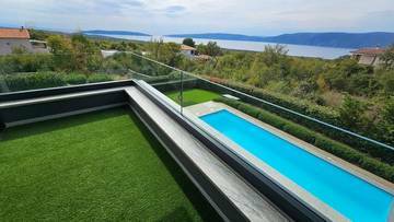Thumbnail von Moderne Villa mit Swimmingpool und Meerblick