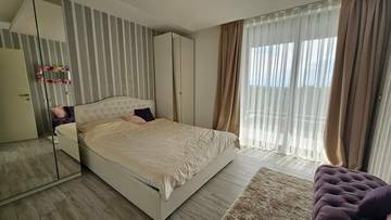 Thumbnail von Moderne Villa mit Swimmingpool und Meerblick