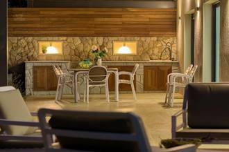 Thumbnail von Moderne Villa mit Stadt- und Meerblick