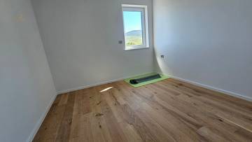 Thumbnail von Attraktives Neubau-Appartement  im 1. OG + kleinere Ferienwohnung mit Garten im Erdgeschoss