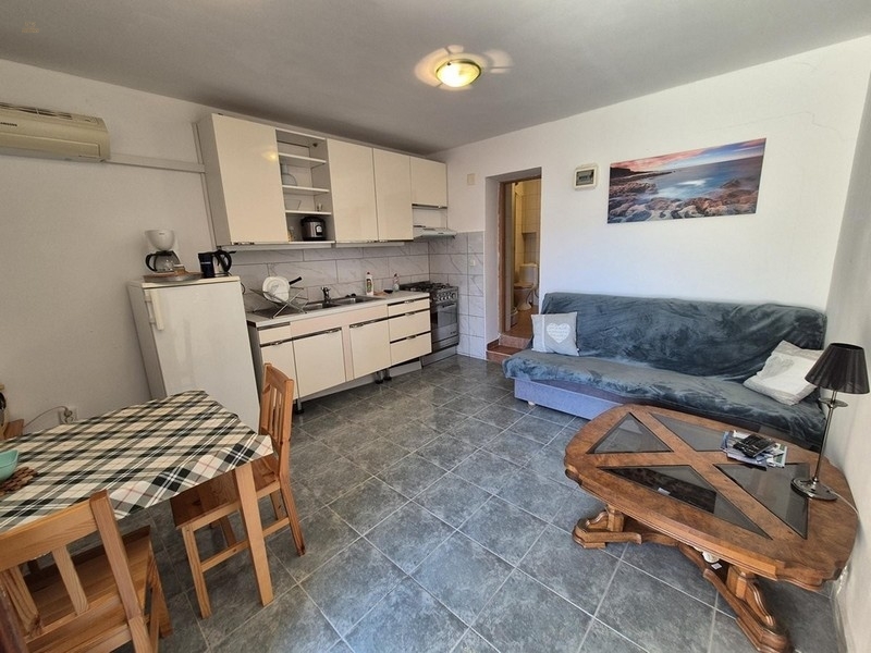 Thumbnail von Steinhaus im Stadtzentrum