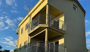 Thumbnail von Appartementhaus mit schönem Meerblick