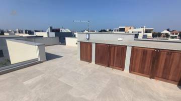 Thumbnail von Moderne Villa mit Swimmingpool und Meerblick