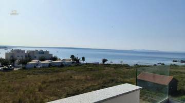 Thumbnail von Moderne Villa mit Swimmingpool und Meerblick