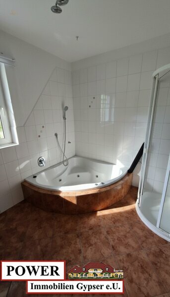 Thumbnail von Wohnhaus für Ruhe und Entspannung !!