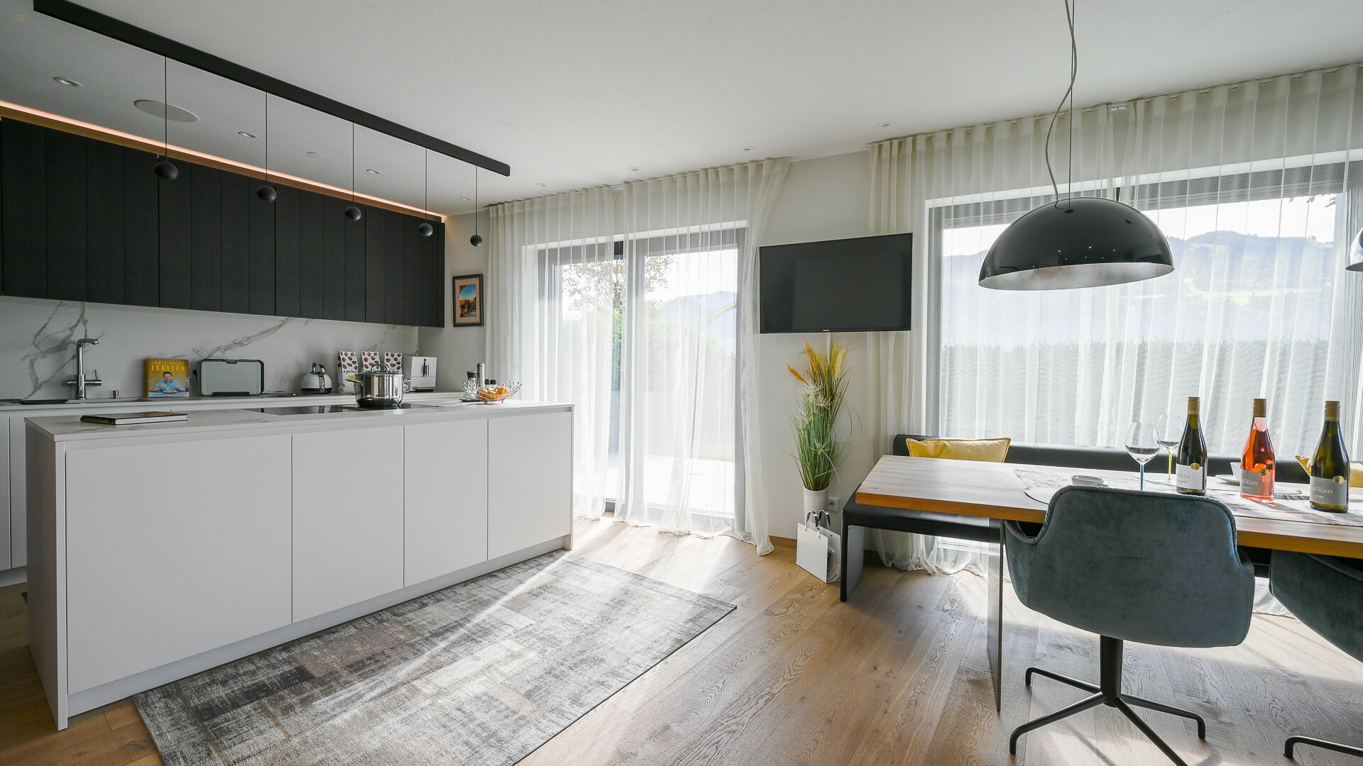 Thumbnail von Luxus-Garten-Maisonette & Wellnessbereich mit Pool