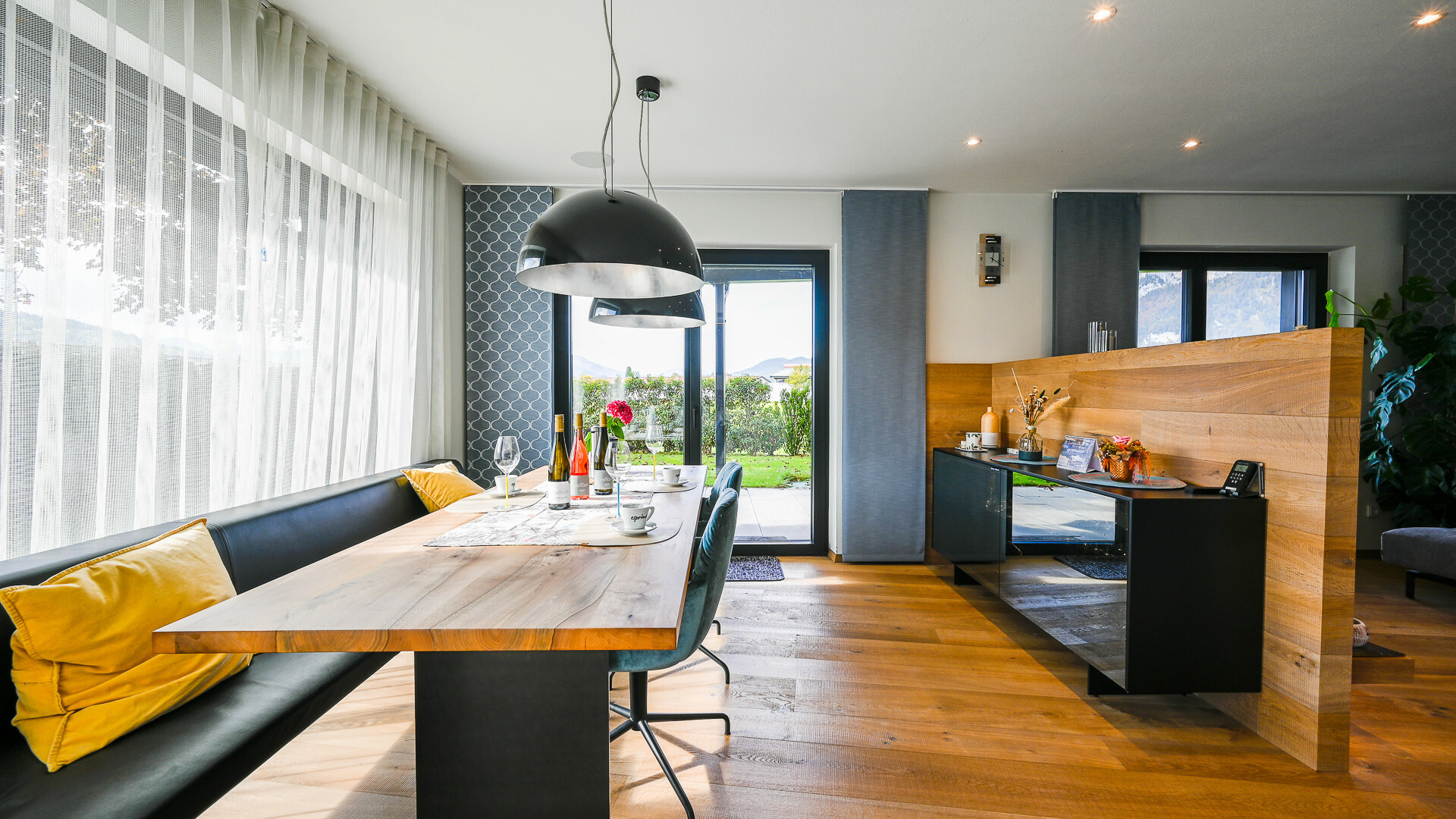 Thumbnail von Luxus-Garten-Maisonette & Wellnessbereich mit Pool