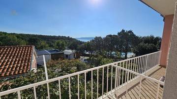 Thumbnail von Doppelhaushälfte mit zwei Wohnungen (+ weitere Wohneinheit) nahe dem Meer