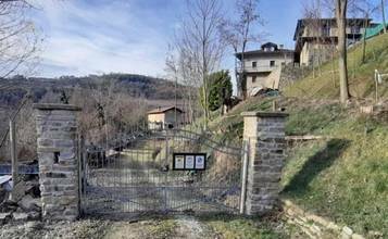 Thumbnail von Ganzes Dorf in der Langhe zum Verkauf