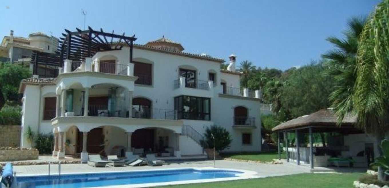Luxus-Villa in Benahavis R1915067 