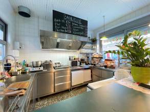 Thumbnail von Modernisierter Marktstand Nahe Augarten